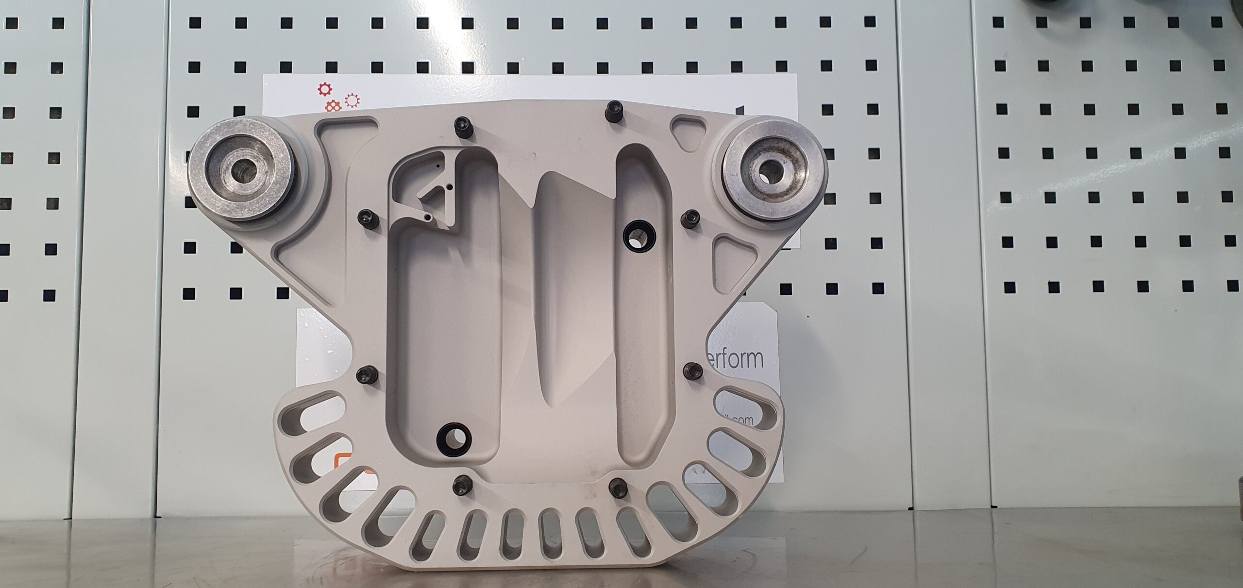 Gearlab Billet Differential Cover (E46 M3) Hack Engineering