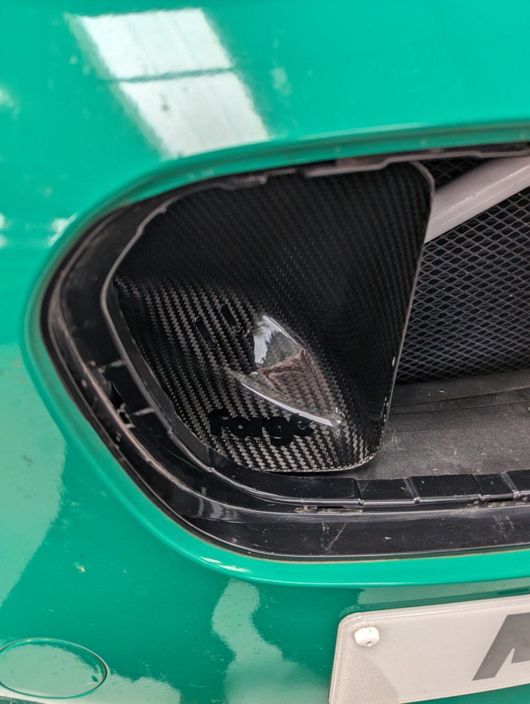 Forge Motorsport Carbon Fibre Inlet Duct (F2X/F3X B58/N55/S55)