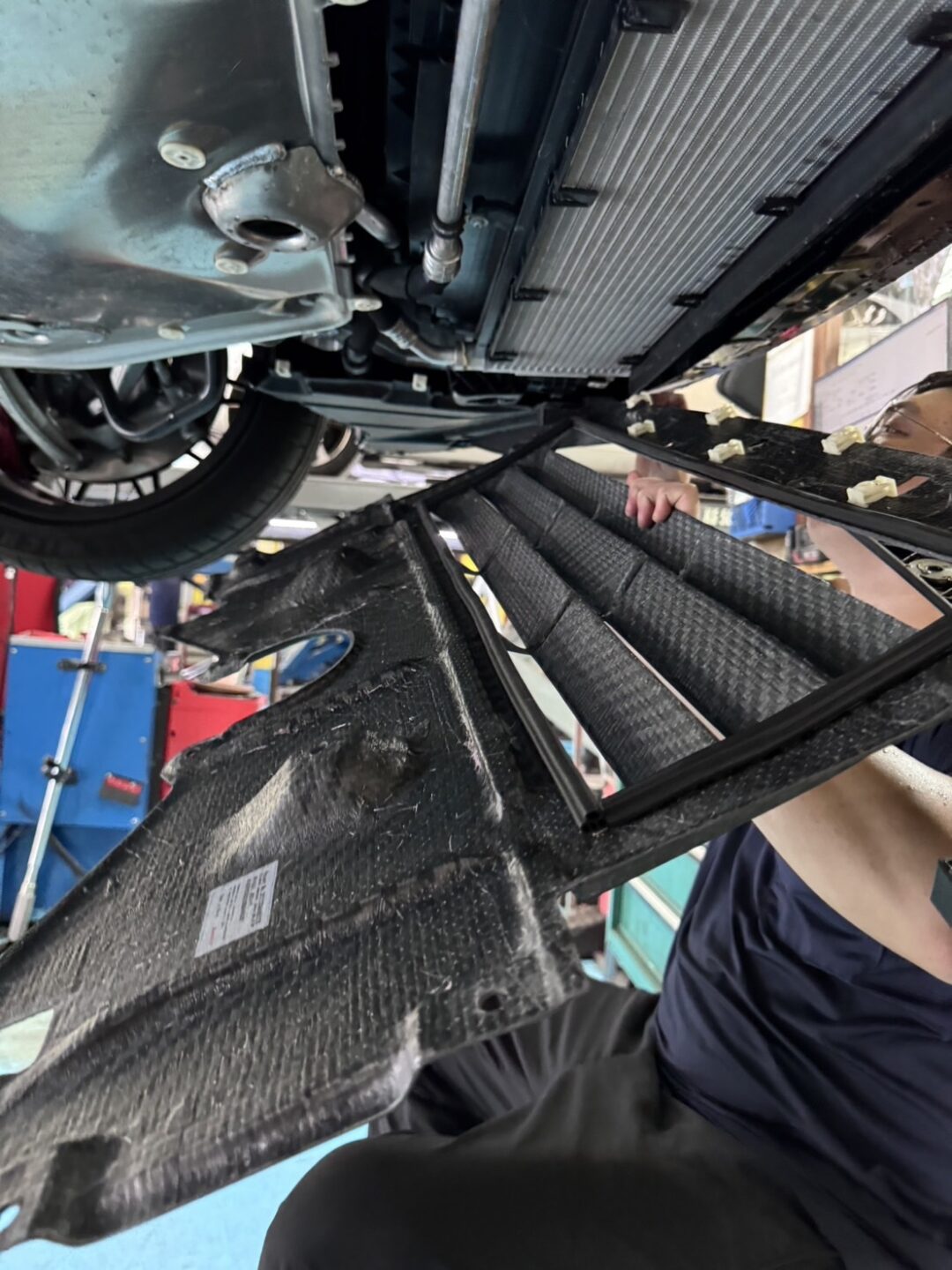 FTP Dry Carbon Skid Plate Oil Cooler Guard for G8X M3/M4.