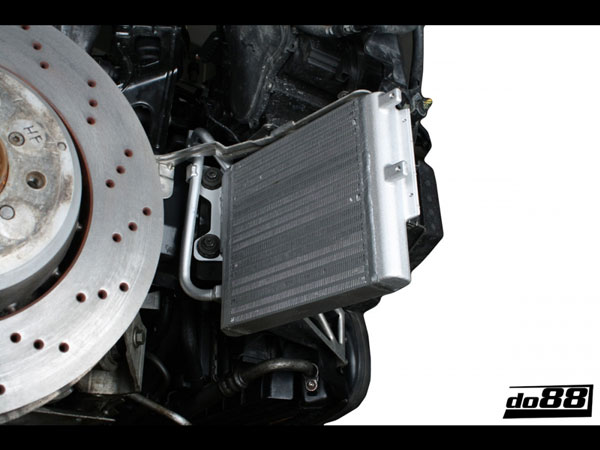 D088 Performance Aluminium Radiator for E9X M3.
