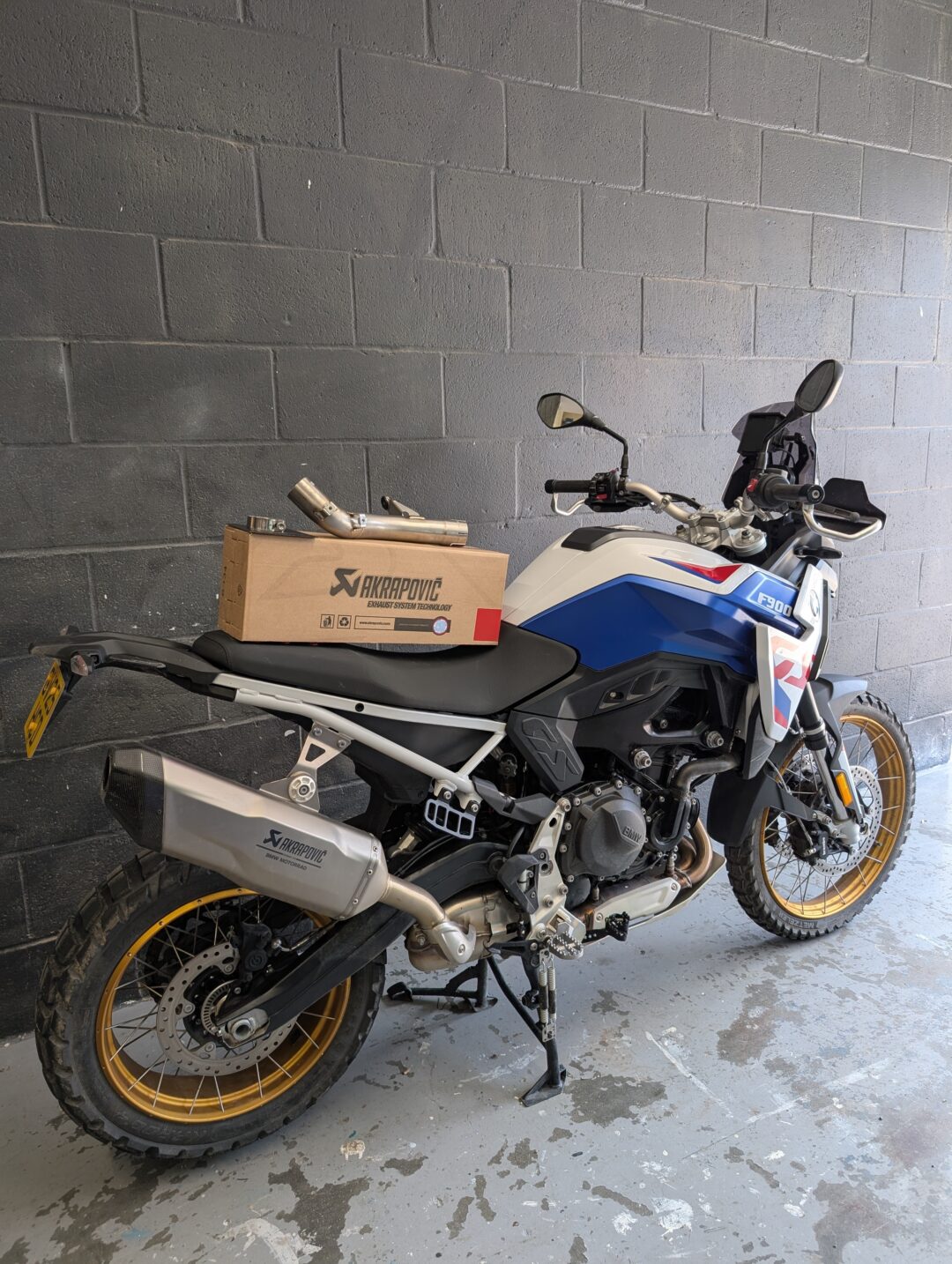 Akrapovič Optional Link Pipe (F800GS/F900GS/F900GSA 2024-)