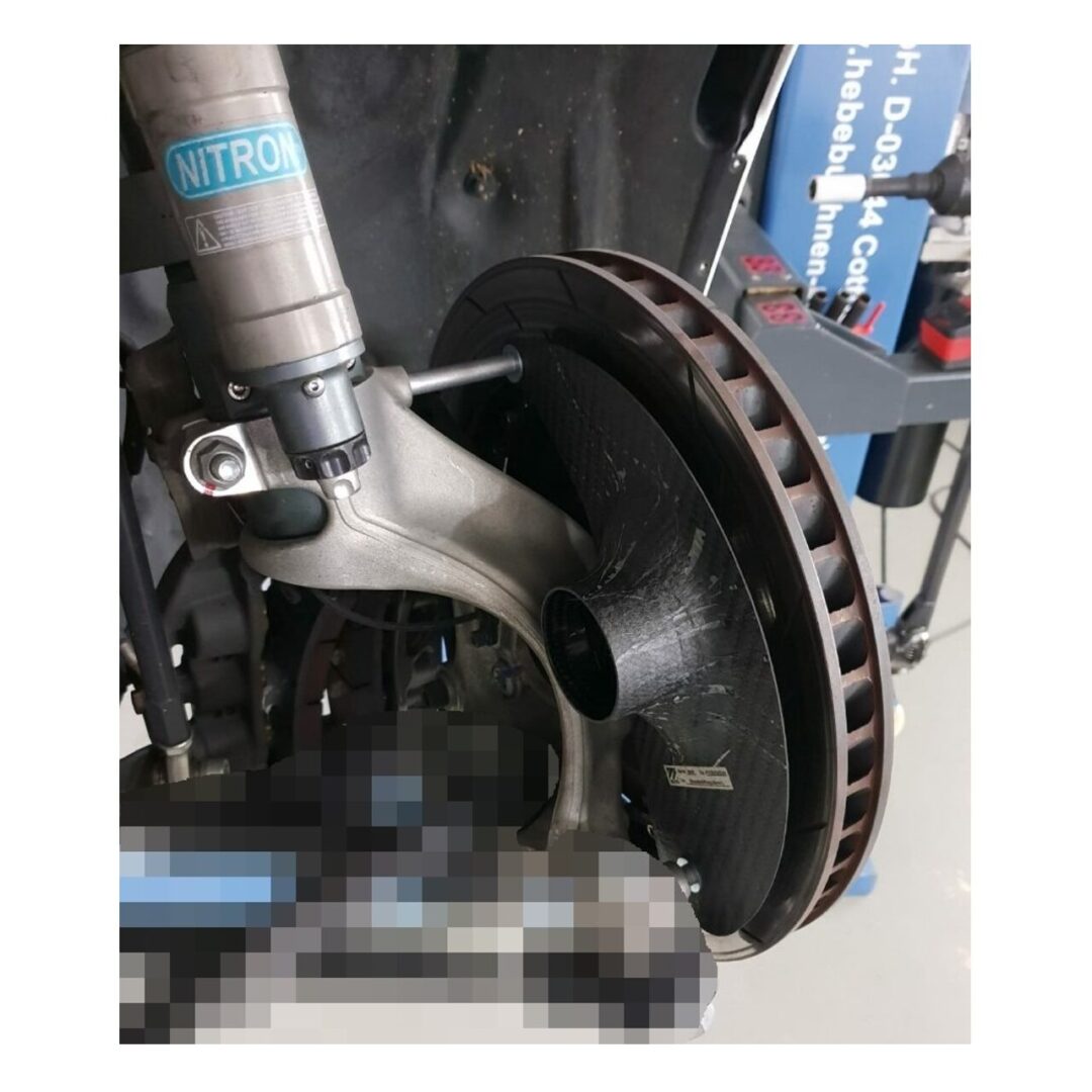 Burkhart Engineering Carbon Fibre Brake Backing Plates (F8X M2/M2C/M3/M4)