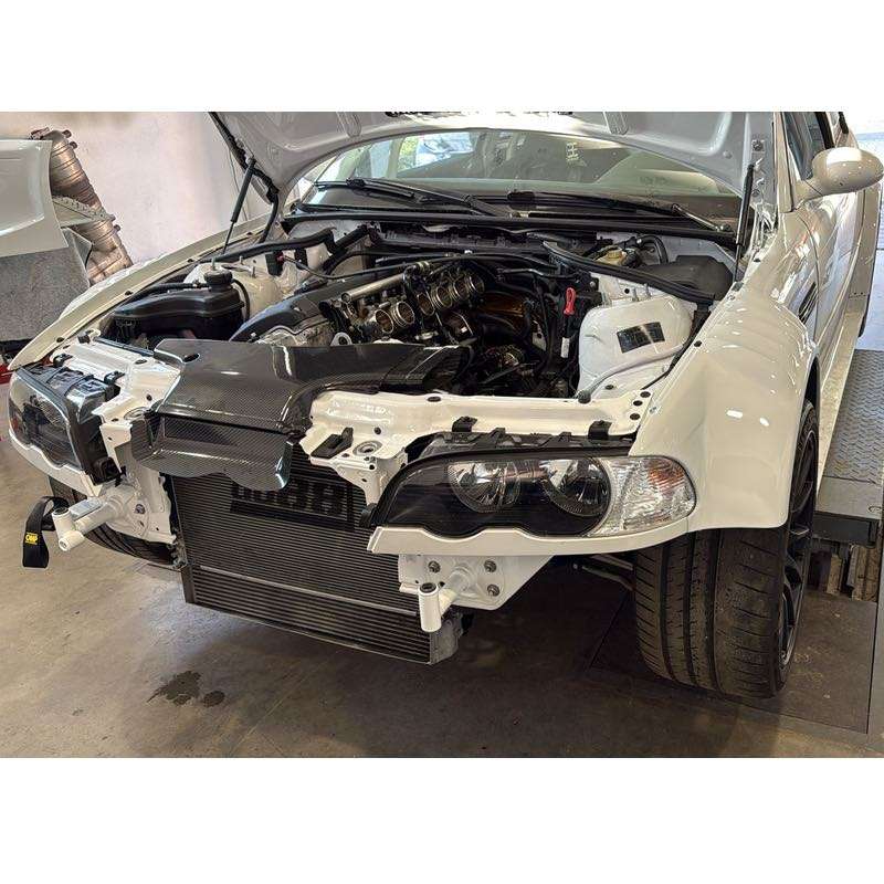 Burkhart Engineering Carbon Fibre Air Scoop for E46 M3.