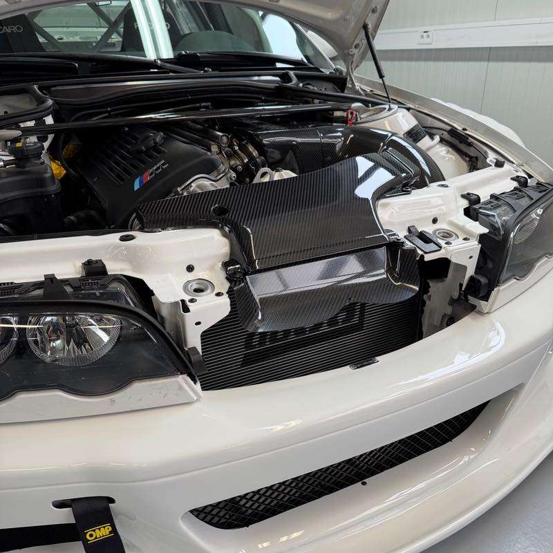 Burkhart Engineering Carbon Fibre Air Scoop for E46 M3.