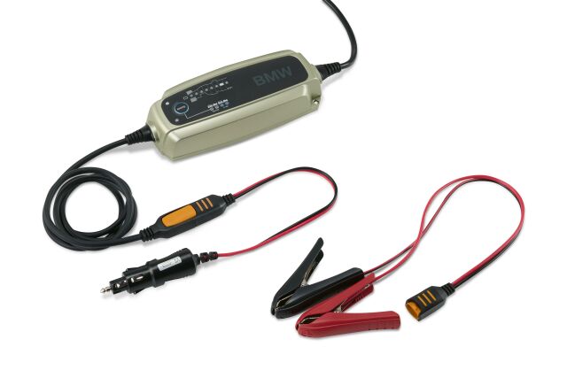 Plus battery charger, UK - 77025B5B632 Plus battery charger, UK - 77025B5B632